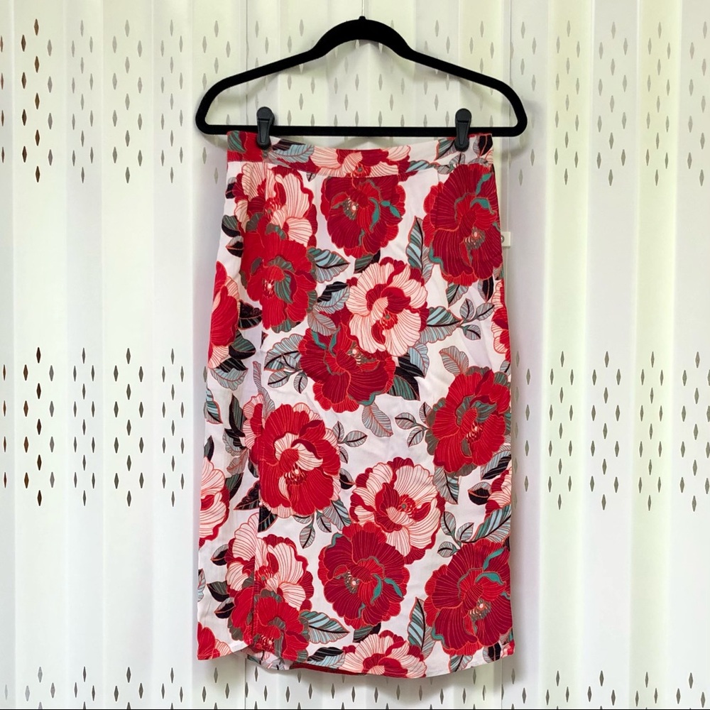 💐 CUPCAKES & CASHMERE Floral Midi Skirt 💐